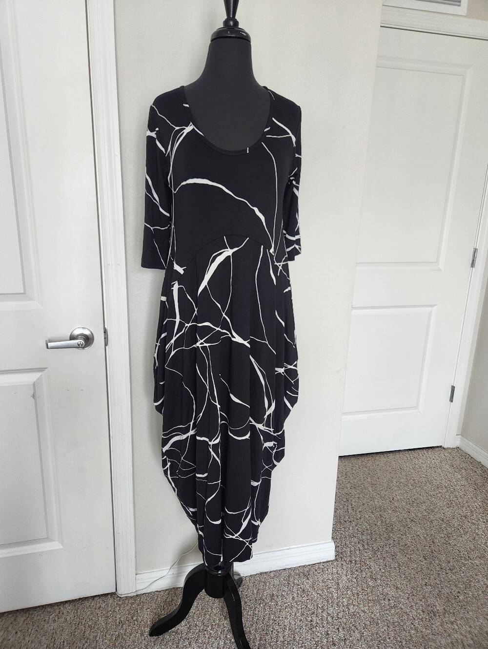 Black & White Abstract Long Sleeve Draped Dress